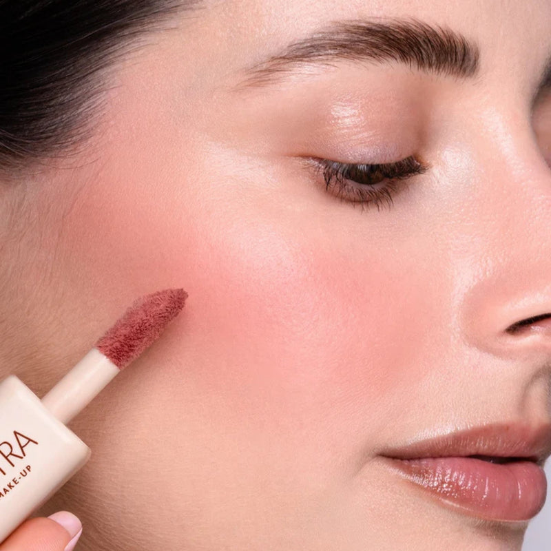 Astra Make Up Mat & Gentle Mousse Blush Low-key, luchtige mousse blush voor een natuurlijke blos