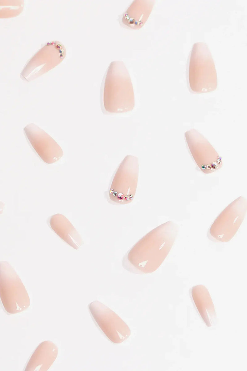 Bonmuz Press-On Nails Strawberry Mousse