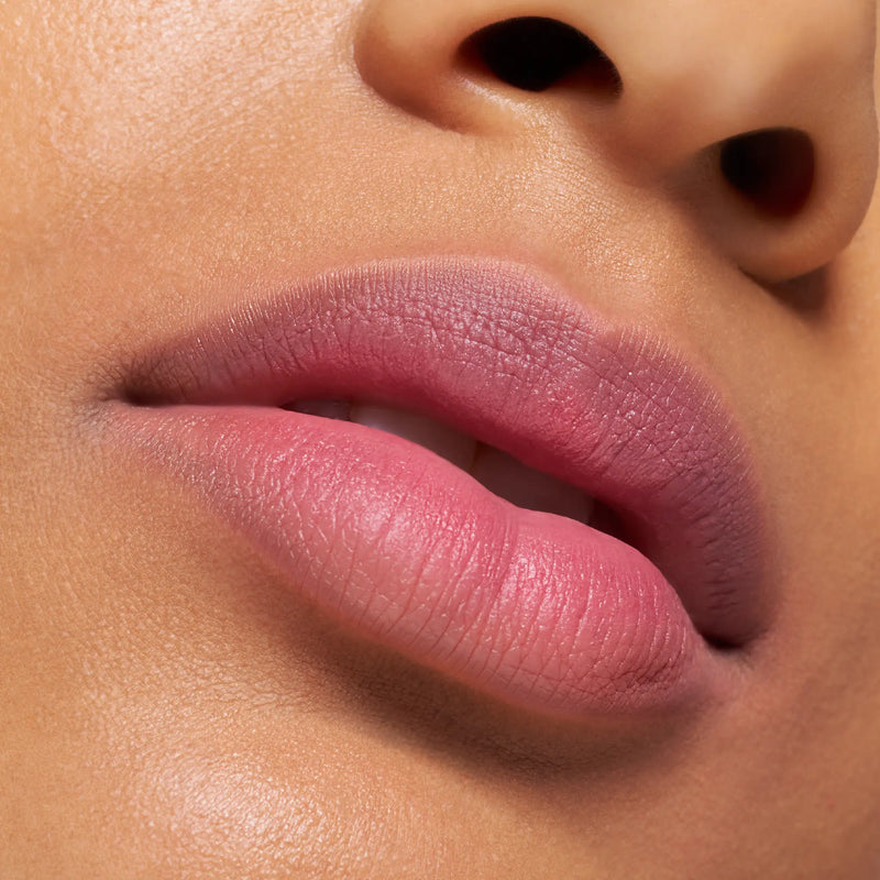 Essence Blur Soufflé Matte Lip Cream 06 Pillow Talking