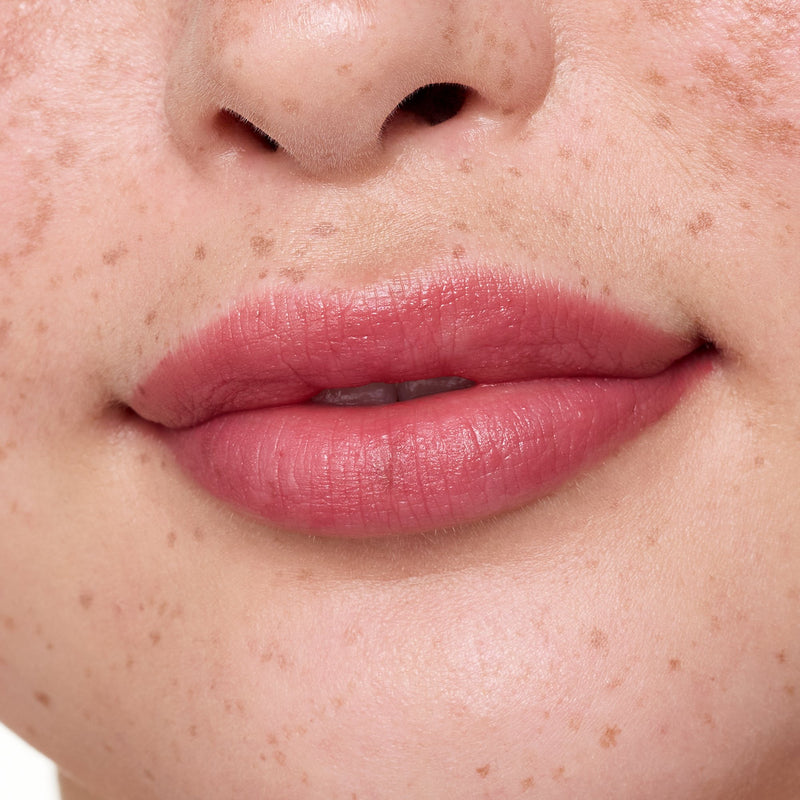 Essence Blur Soufflé Sheer Nude Lip Balm 03 Nude Rose