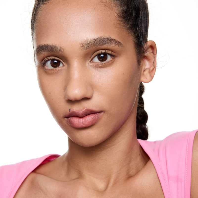 Essence Blur Soufflé Sheer Nude Lip Balm 05 Nude Toffee