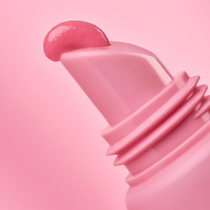 Essence Book Lovers Club Lip Mask 01 Chapter: First Kiss, een lipmasker met aardbeiengeur en glanzende finish