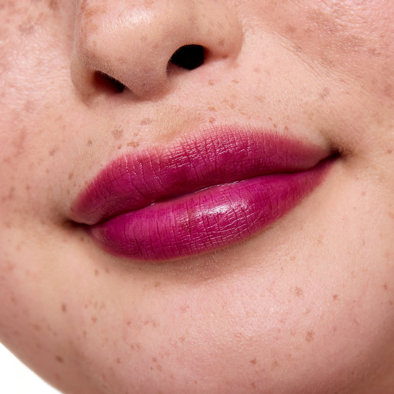 Essence Juicy Tint Lip Marker 06 Blueberry Bite