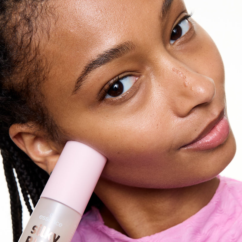 Essence Silky Blur Flawless Setting Spray