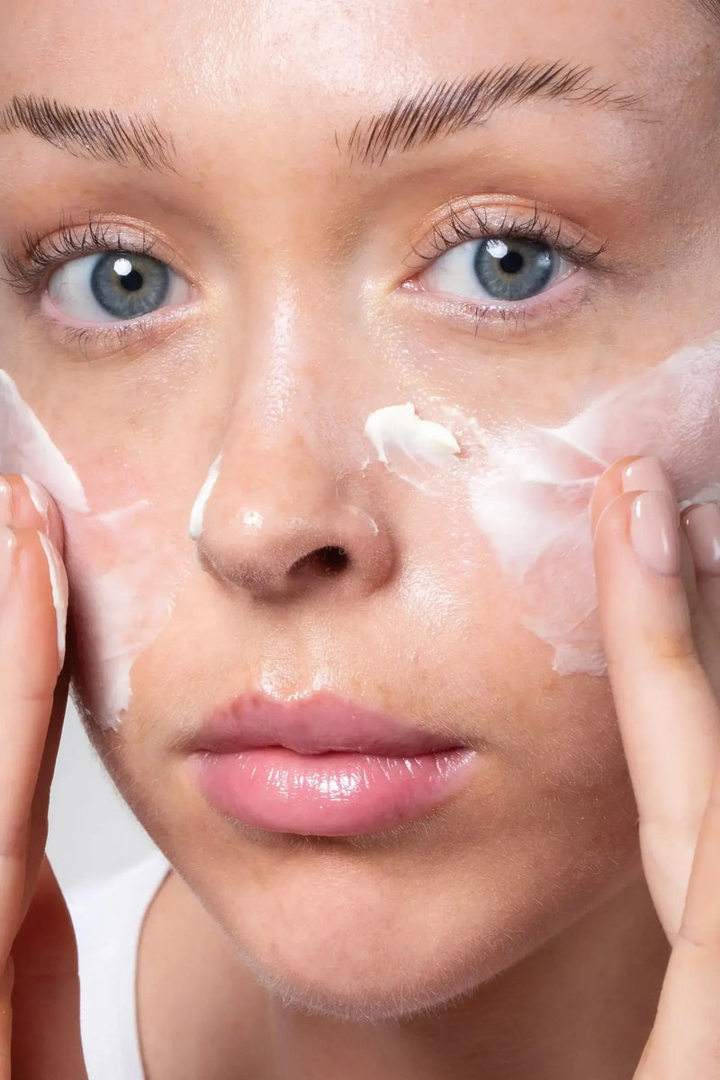 Facetheory Glow-C Cream Cleanser Unscented