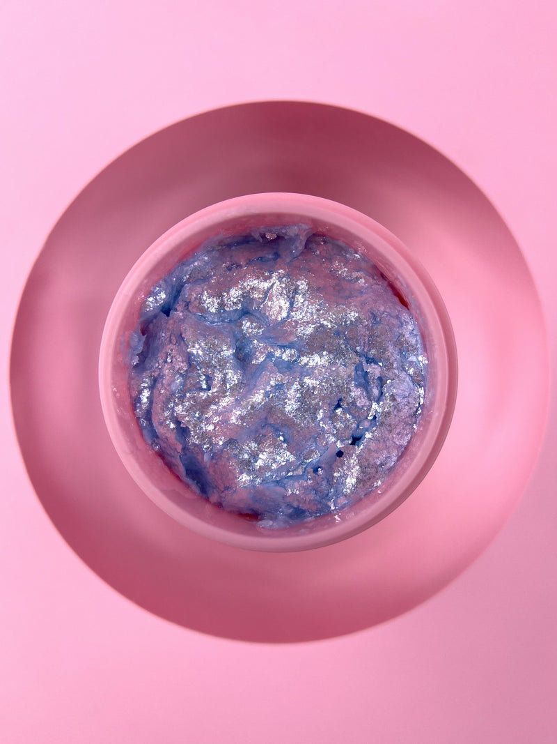 Lunamoon Sapphire Gel Nr4 op de nagel