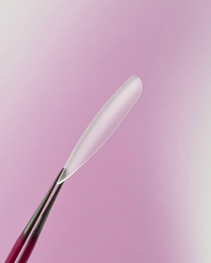 Lunamoon Gel Tips Almond Medium op de nagel