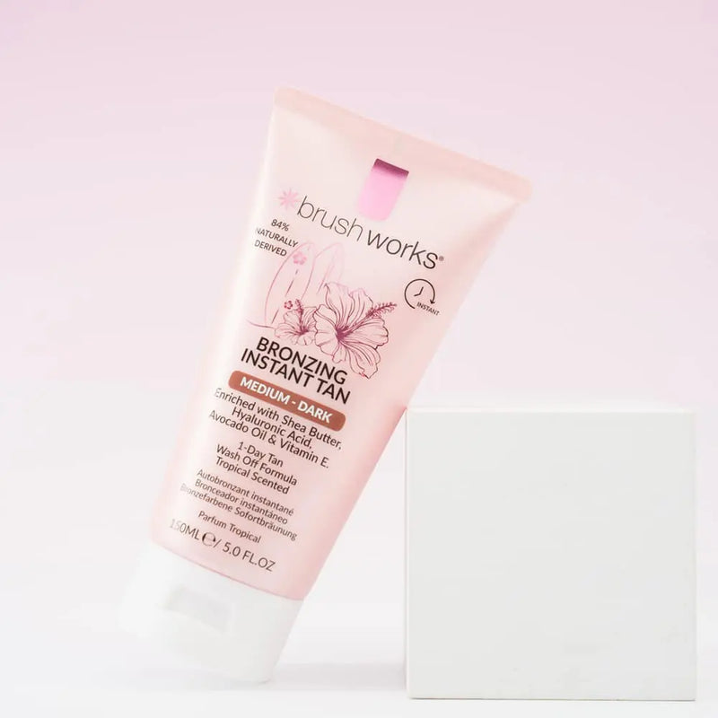 Brushworks Bronzing Instant Tan Medium/Dark