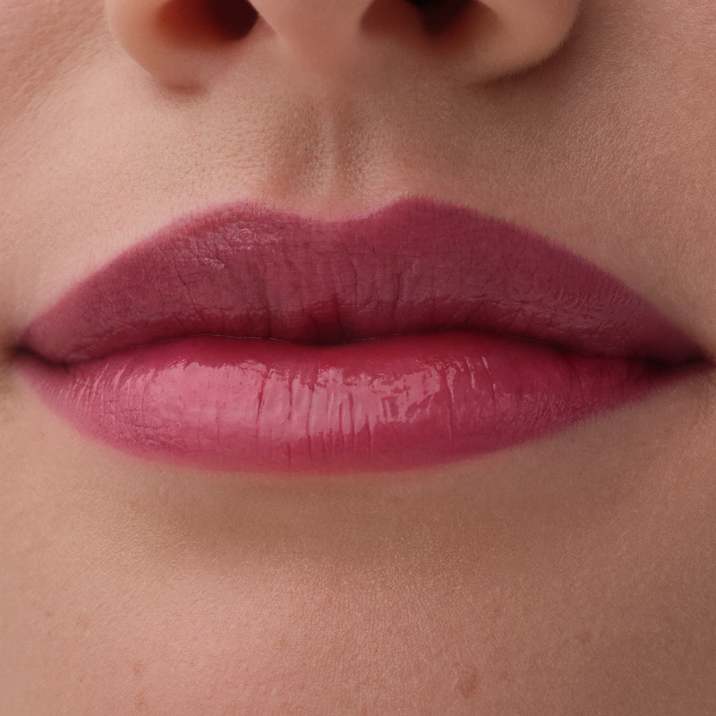 Catrice Bare Glow Lip Oil Balm 030 Dark Ruby Red
