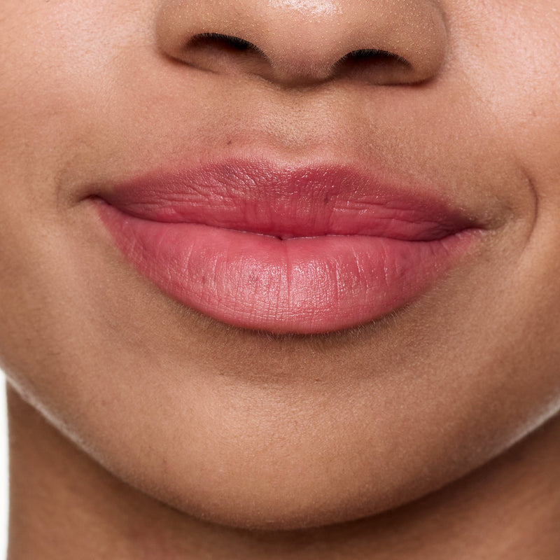 Essence Blur Soufflé Sheer Nude Lip Balm 03 Nude Rose