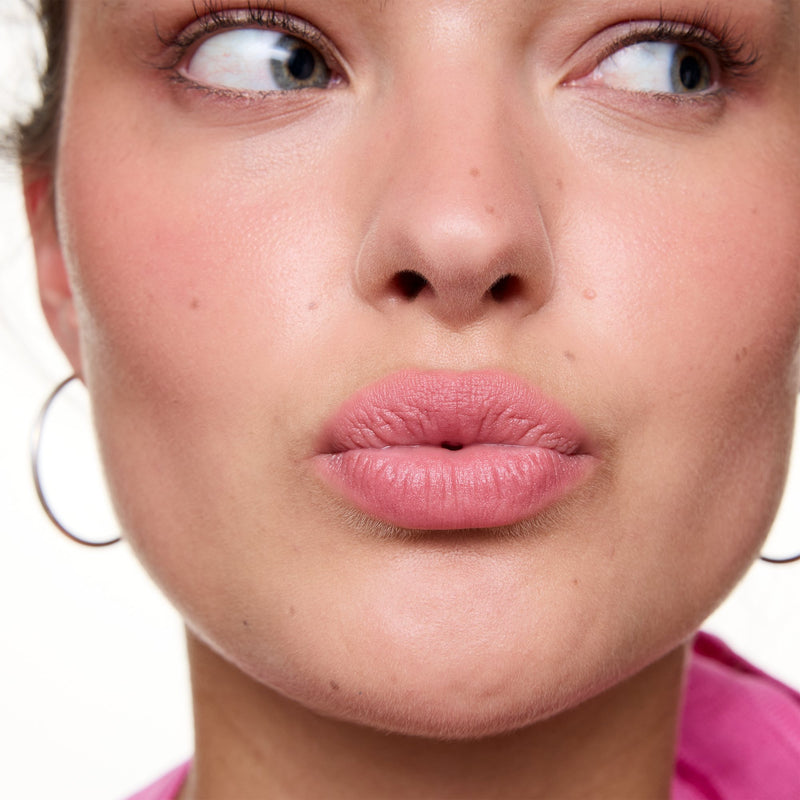 Essence Juicy Matte Lip Mousse 03 Nude Pink