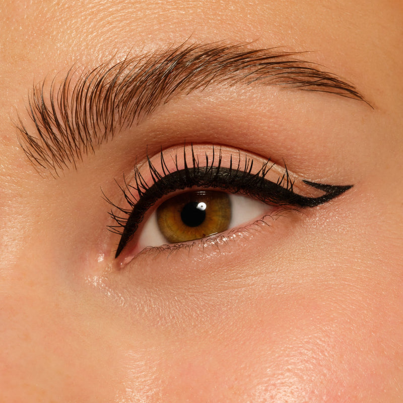 Essence Lash Princess Brush Liner Party 01 Deep Black Waterproof