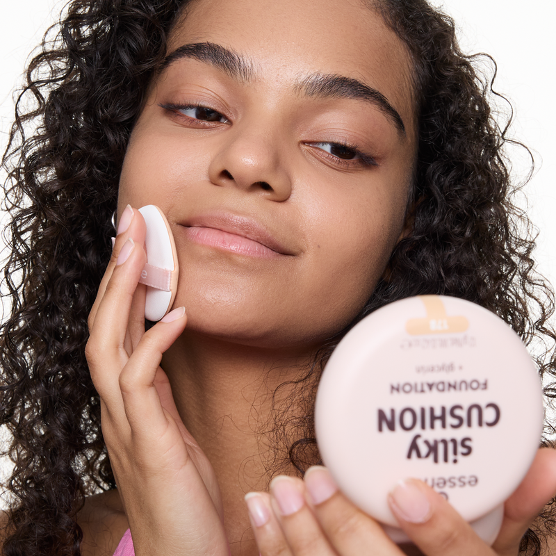Essence Silky Cushion Foundation