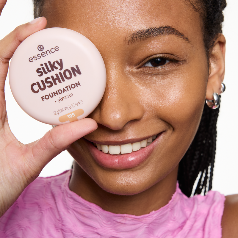 Essence Silky Cushion Foundation
