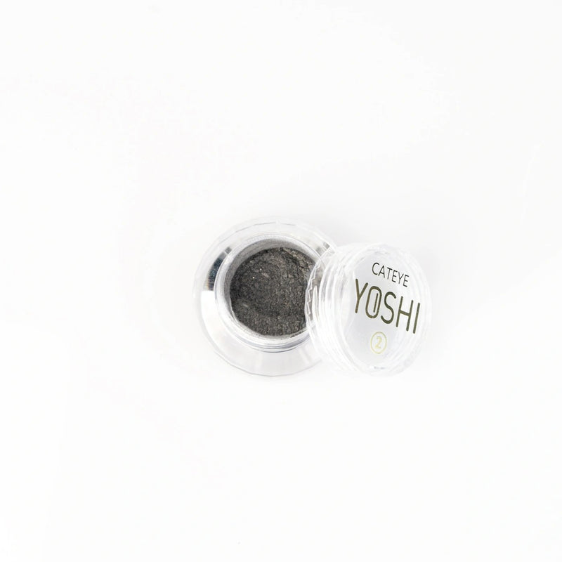 Yoshi Cat Eye Dust 2, nagelpoeder voor een magnetische Cat Eye of holografische finish, foto 7 van 7